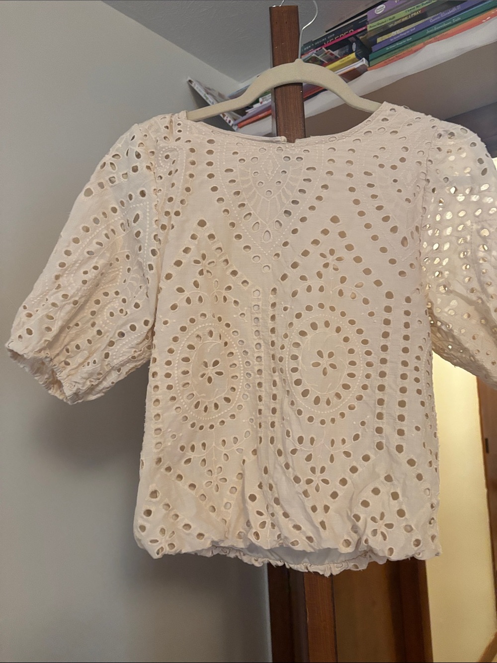 URBAN Romantics Cream Eyelet Puff Sleeve Blouse